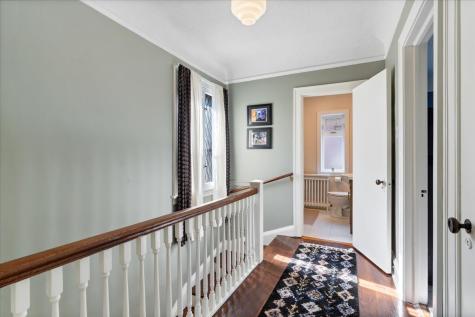 9814 South Hoyne Avenue Chicago IL 60643