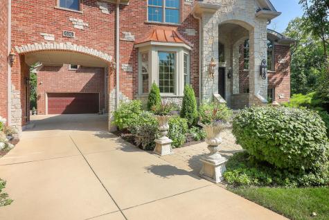 616 Driftwood Court Naperville IL 60540