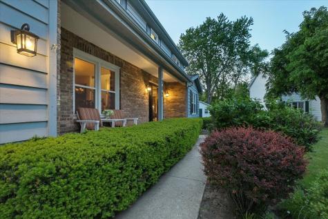 1902 Pine Meadow Court Gurnee IL 60031