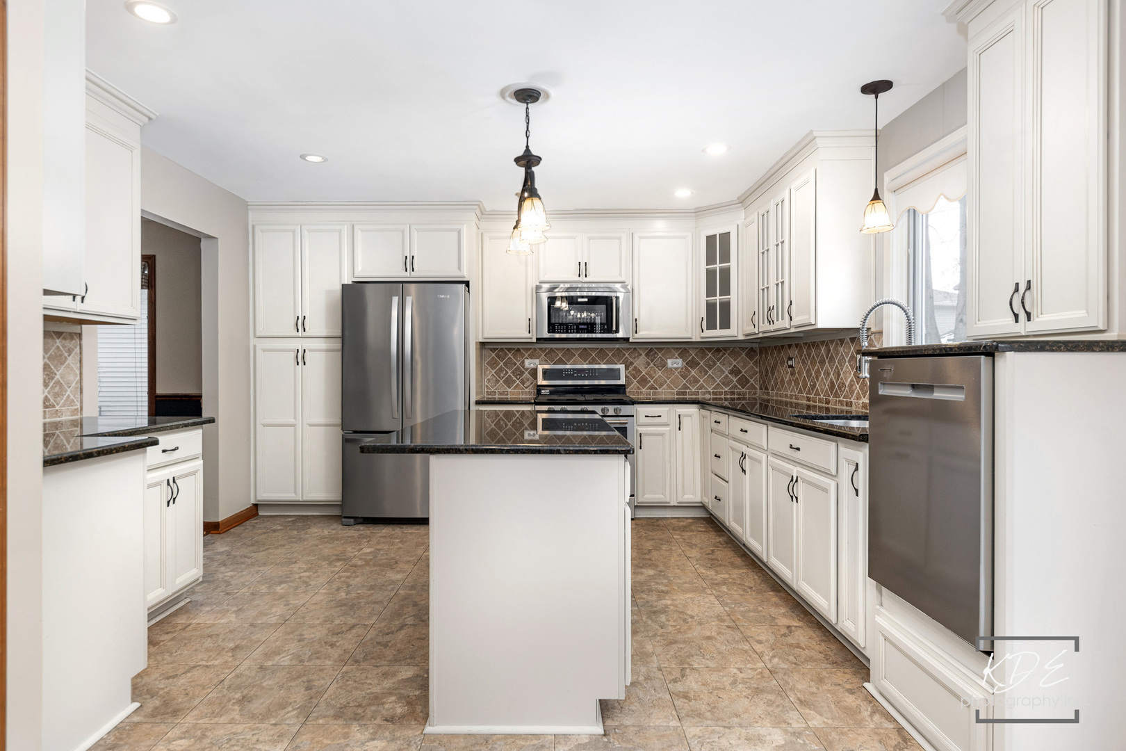 515 Cimarron Drive W Aurora IL 60504