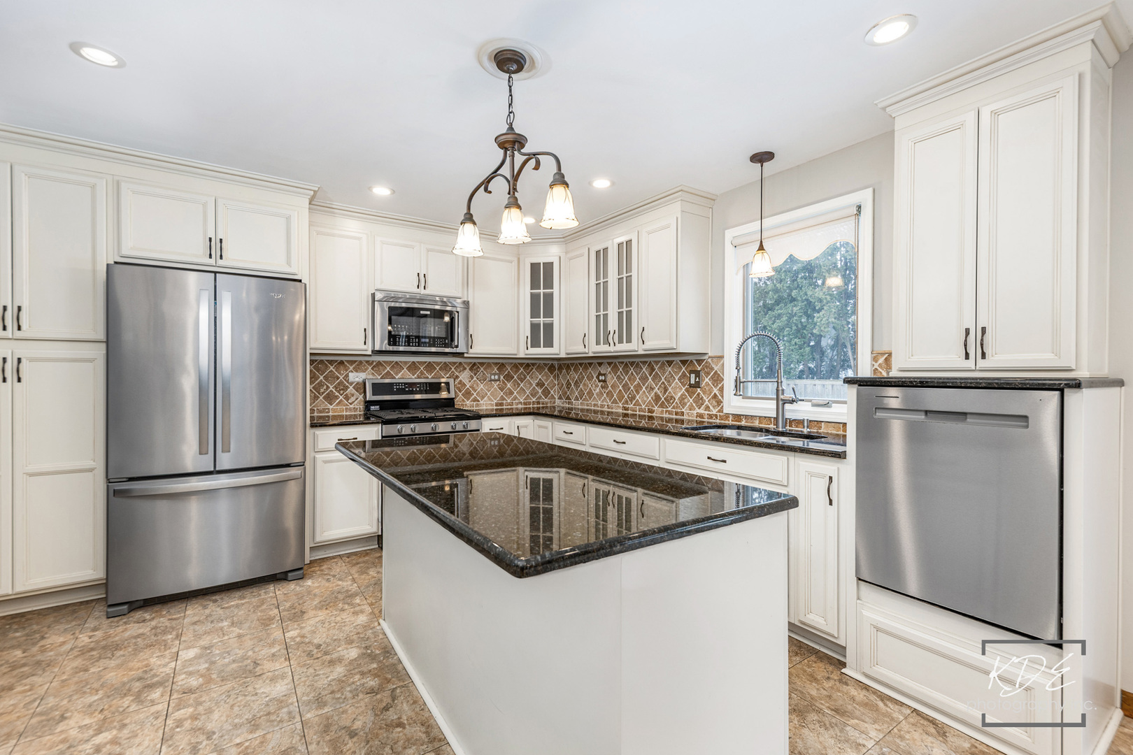 515 Cimarron Drive W Aurora IL 60504