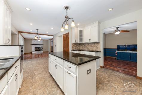 515 Cimarron Drive W Aurora IL 60504