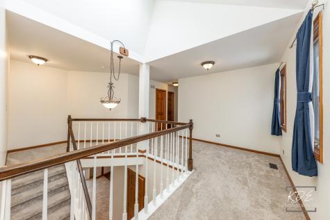 515 Cimarron Drive W Aurora IL 60504