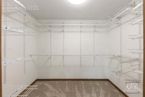 515 Cimarron Drive W Aurora IL 60504