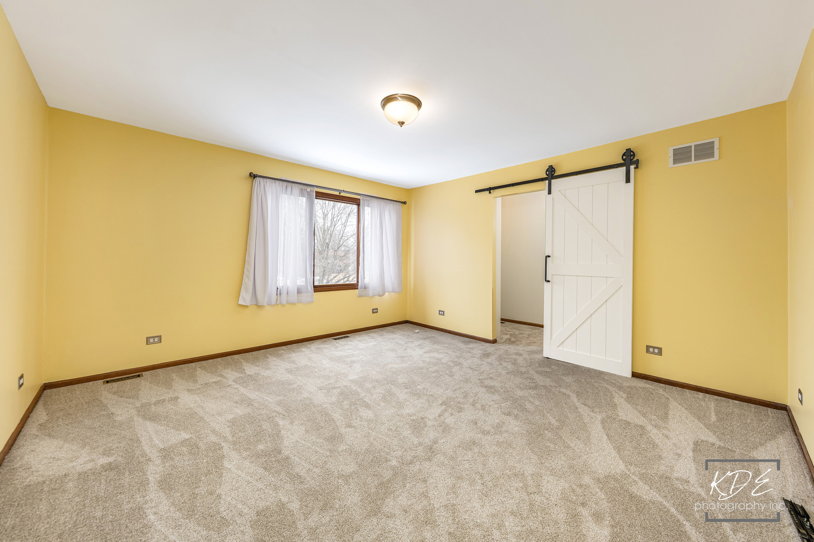 515 Cimarron Drive W Aurora IL 60504