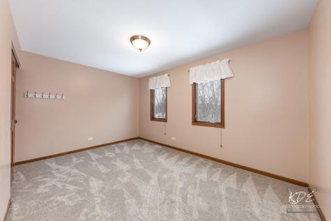 515 Cimarron Drive W Aurora IL 60504