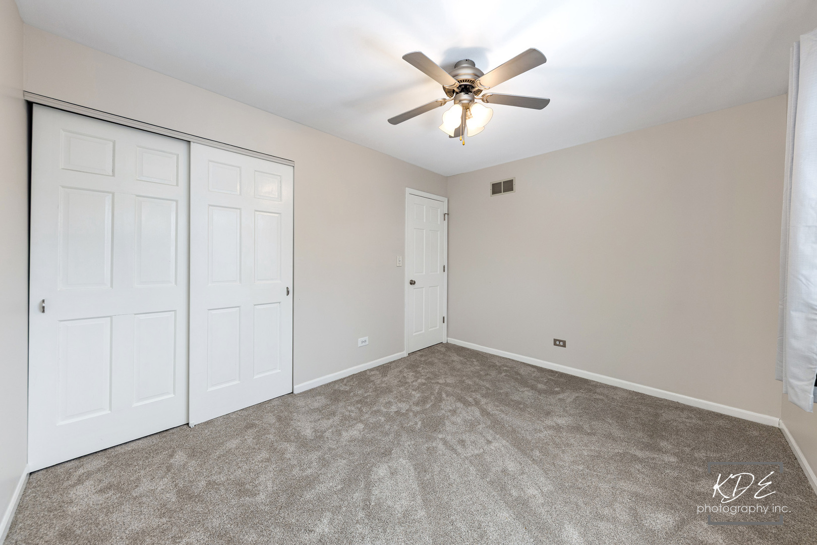 515 Cimarron Drive W Aurora IL 60504