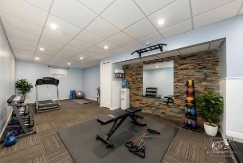 515 Cimarron Drive W Aurora IL 60504