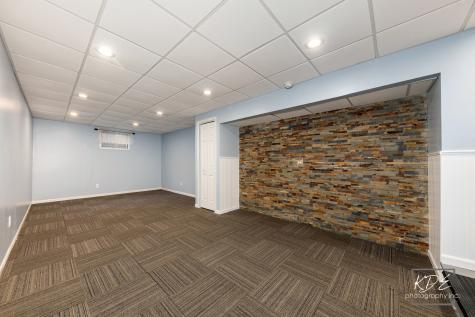 515 Cimarron Drive W Aurora IL 60504