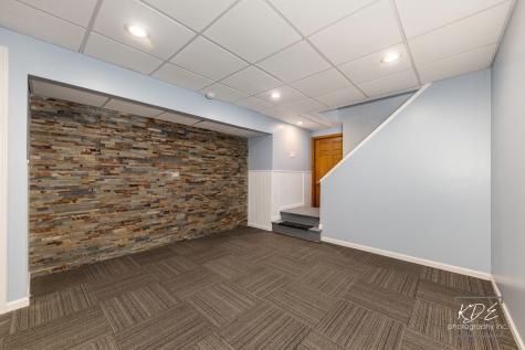 515 Cimarron Drive W Aurora IL 60504