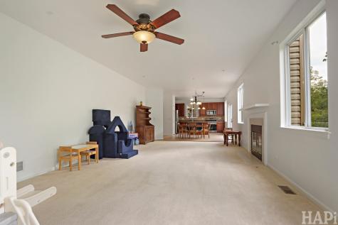 2050 Colchester Avenue Hoffman Estates IL 60192