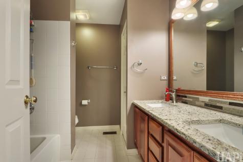 2050 Colchester Avenue Hoffman Estates IL 60192