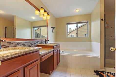 2050 Colchester Avenue Hoffman Estates IL 60192