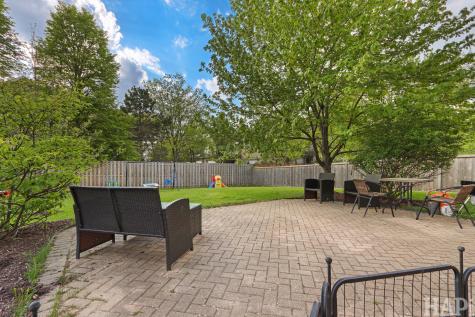 2050 Colchester Avenue Hoffman Estates IL 60192