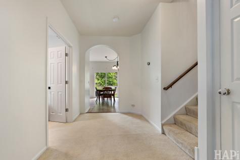 2050 Colchester Avenue Hoffman Estates IL 60192