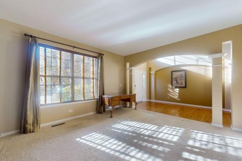 5670 Brentwood Drive Hoffman Estates IL 60192