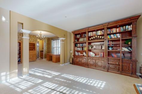 5670 Brentwood Drive Hoffman Estates IL 60192