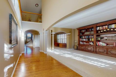 5670 Brentwood Drive Hoffman Estates IL 60192