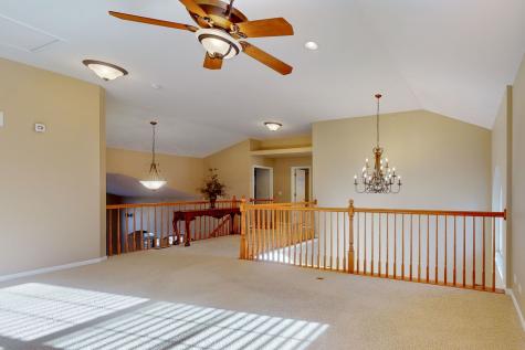 5670 Brentwood Drive Hoffman Estates IL 60192