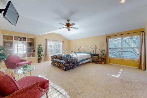 5670 Brentwood Drive Hoffman Estates IL 60192