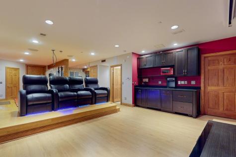 5670 Brentwood Drive Hoffman Estates IL 60192