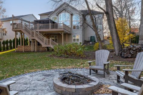 5670 Brentwood Drive Hoffman Estates IL 60192