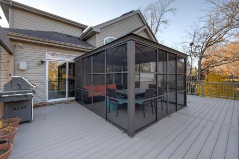 5670 Brentwood Drive Hoffman Estates IL 60192