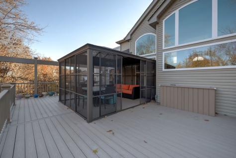 5670 Brentwood Drive Hoffman Estates IL 60192