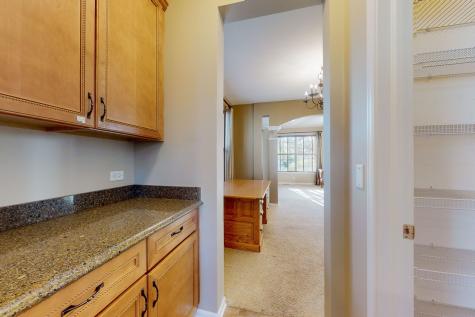 5670 Brentwood Drive Hoffman Estates IL 60192