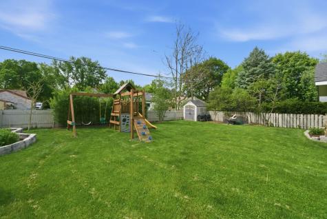 715 Oregon Avenue West Dundee IL 60118