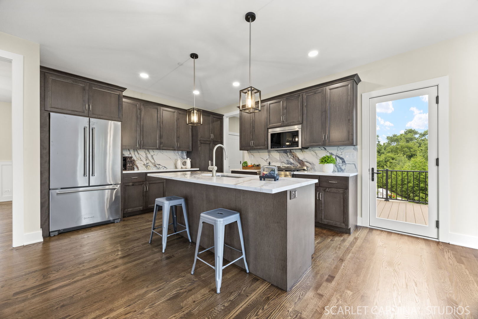 831 Avon Court Glen Ellyn IL 60137