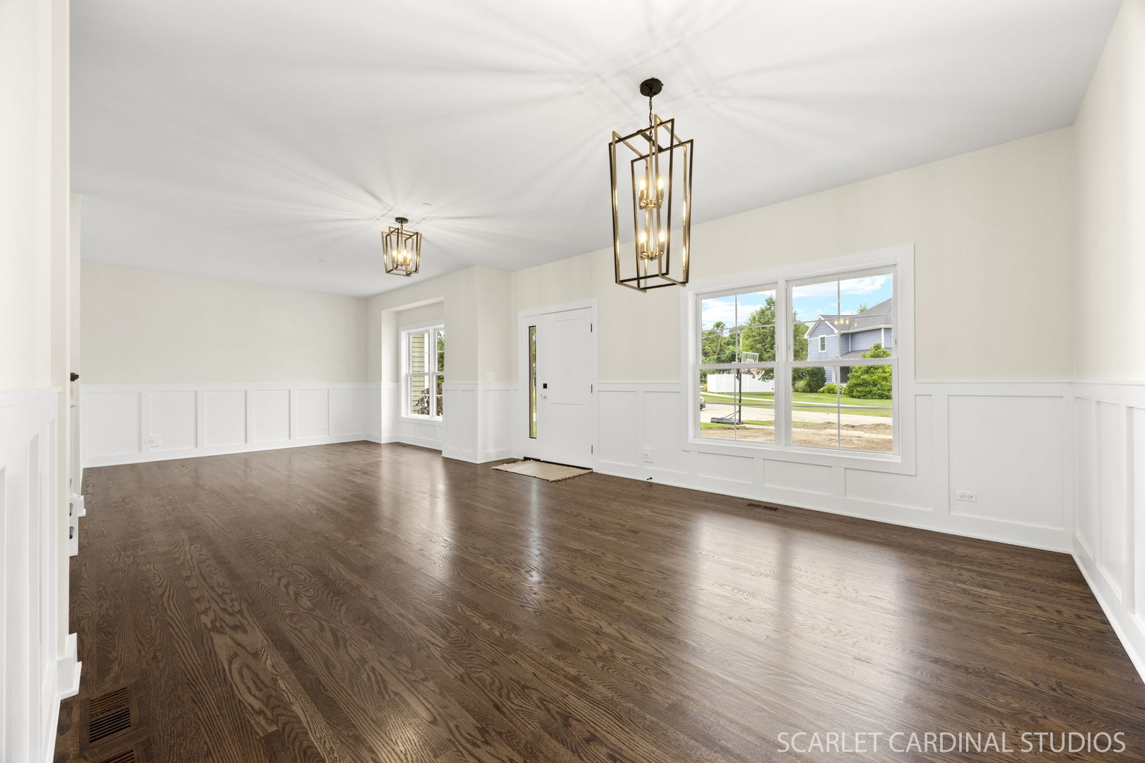 831 Avon Court Glen Ellyn IL 60137