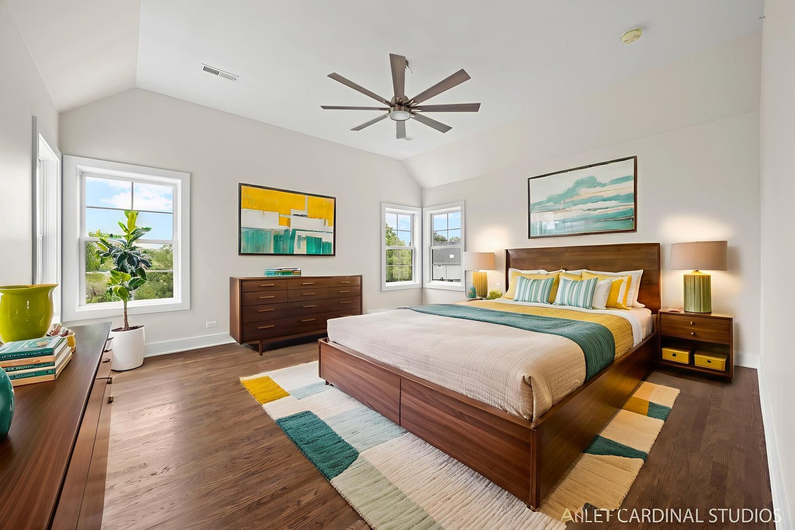 831 Avon Court Glen Ellyn IL 60137