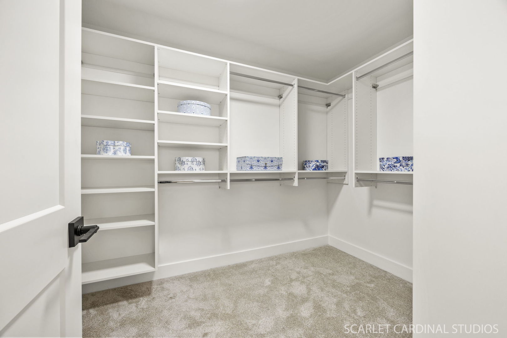 831 Avon Court Glen Ellyn IL 60137