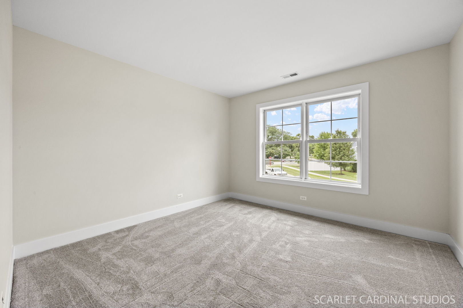 831 Avon Court Glen Ellyn IL 60137