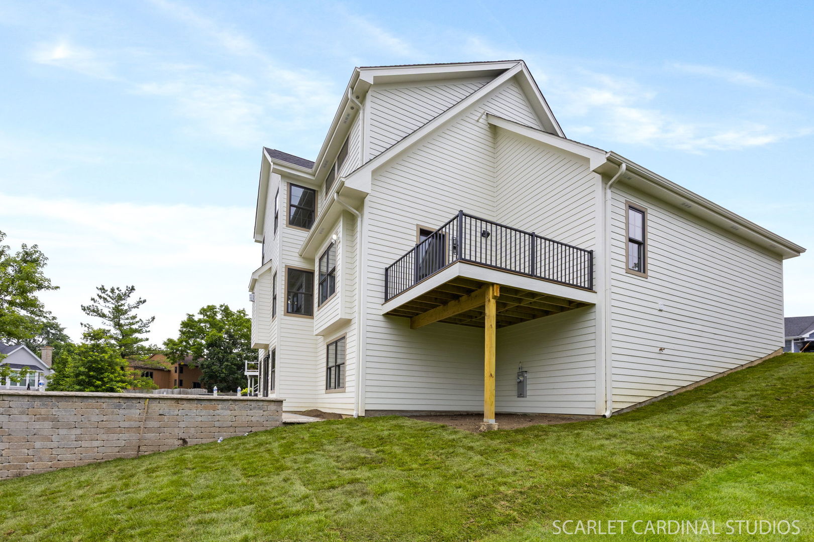 831 Avon Court Glen Ellyn IL 60137