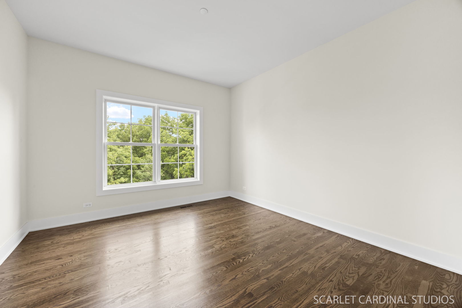 831 Avon Court Glen Ellyn IL 60137