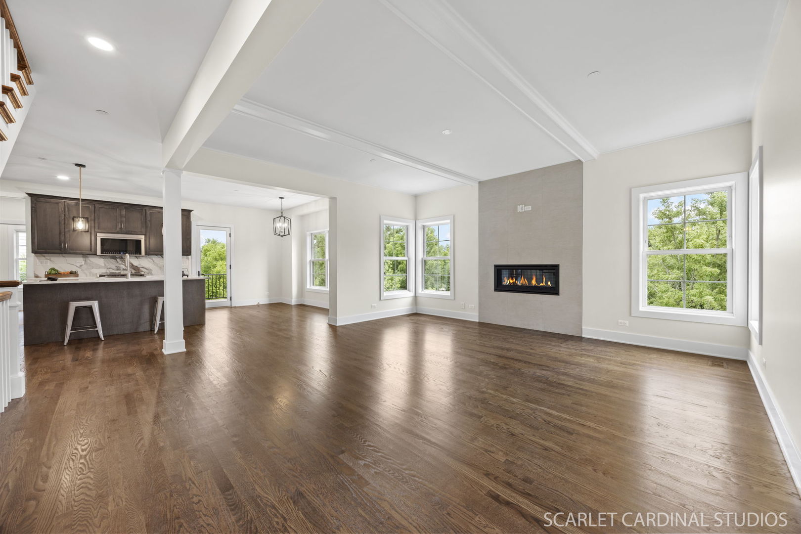 831 Avon Court Glen Ellyn IL 60137