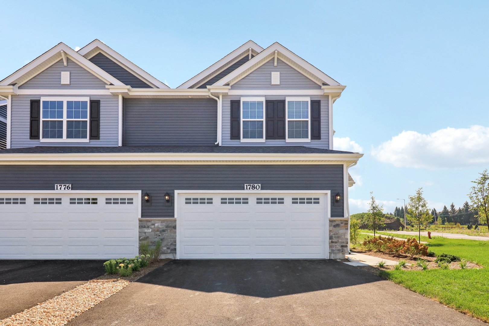 1733 Stable Lane Aurora IL 60503