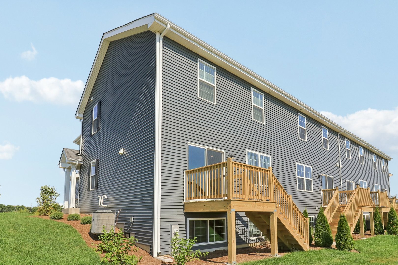 1733 Stable Lane Aurora IL 60503