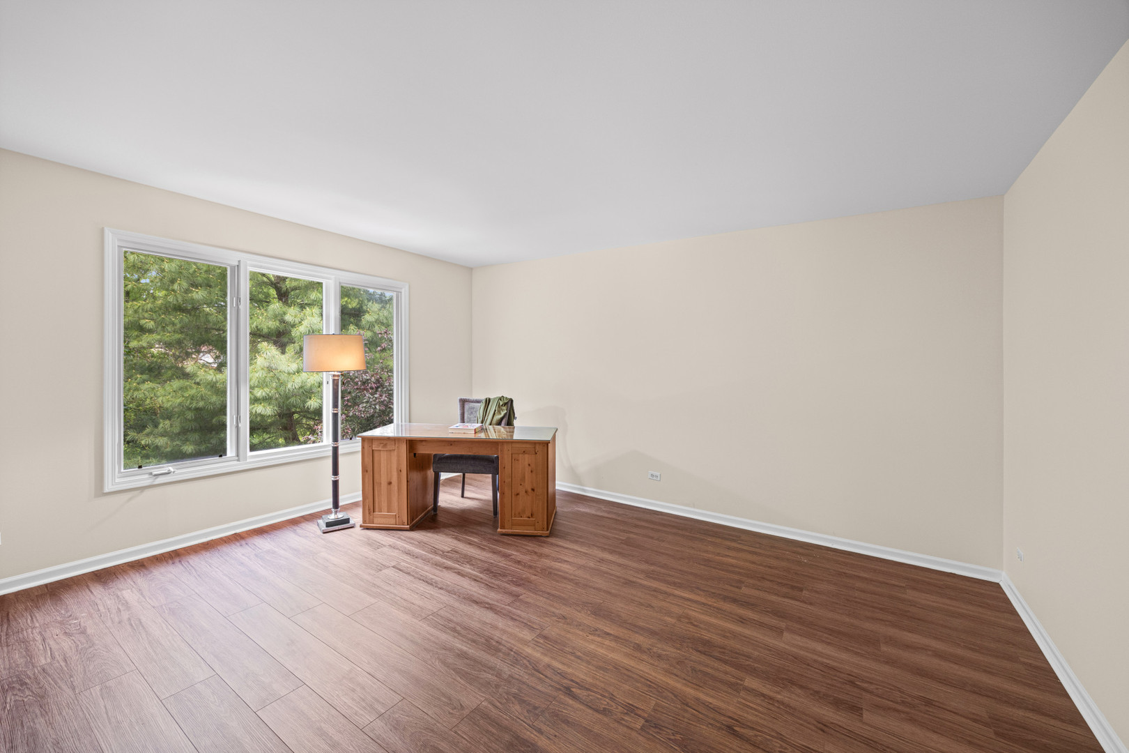 211 Millcreek Lane Naperville IL 60540