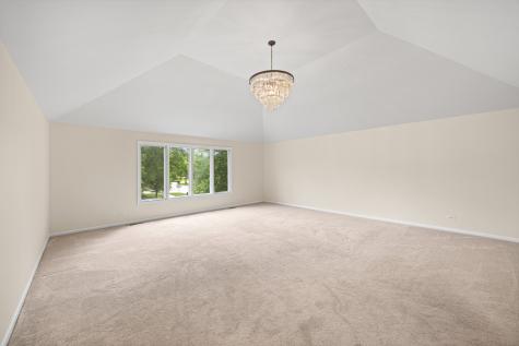 211 Millcreek Lane Naperville IL 60540