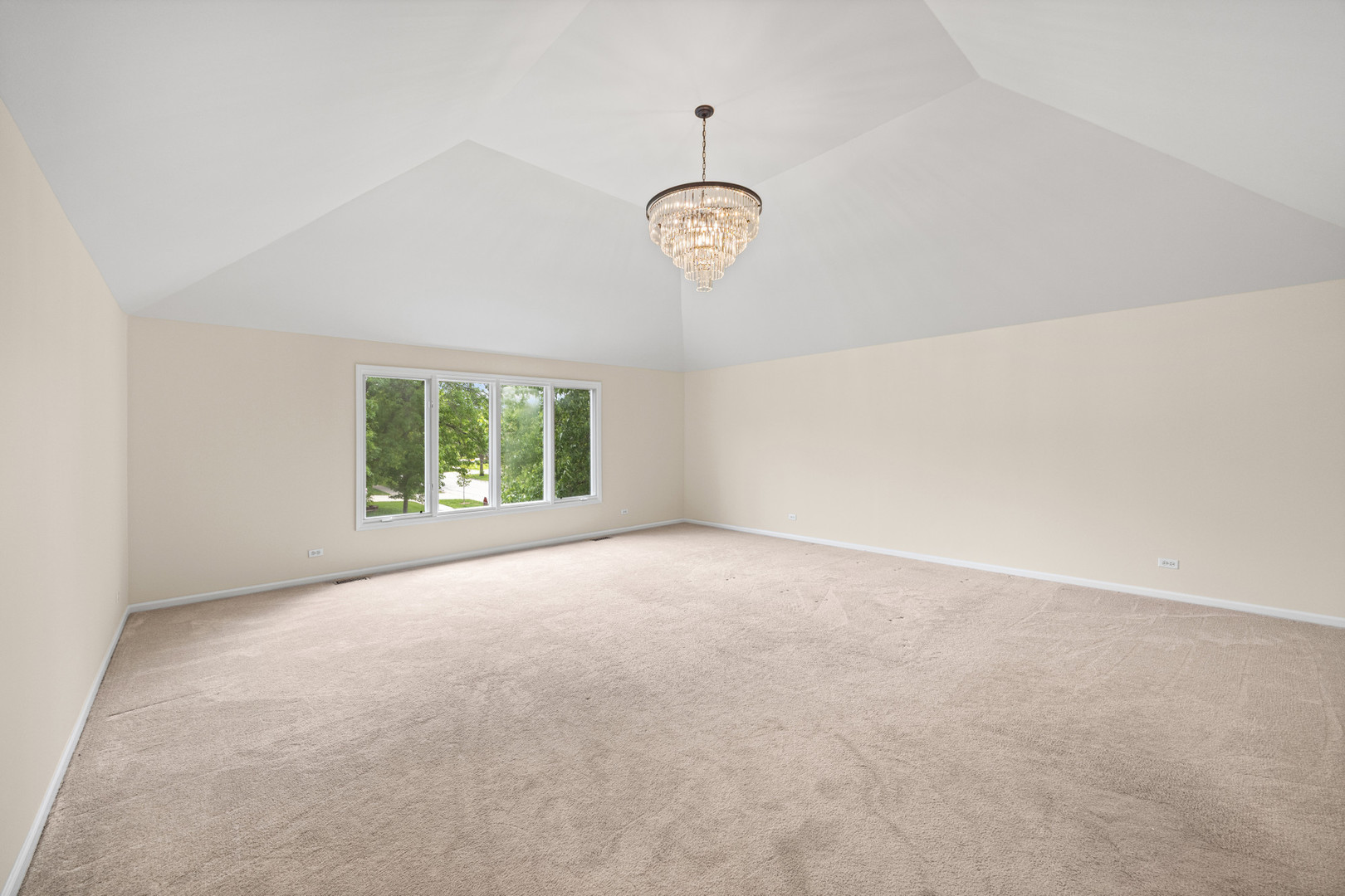 211 Millcreek Lane Naperville IL 60540
