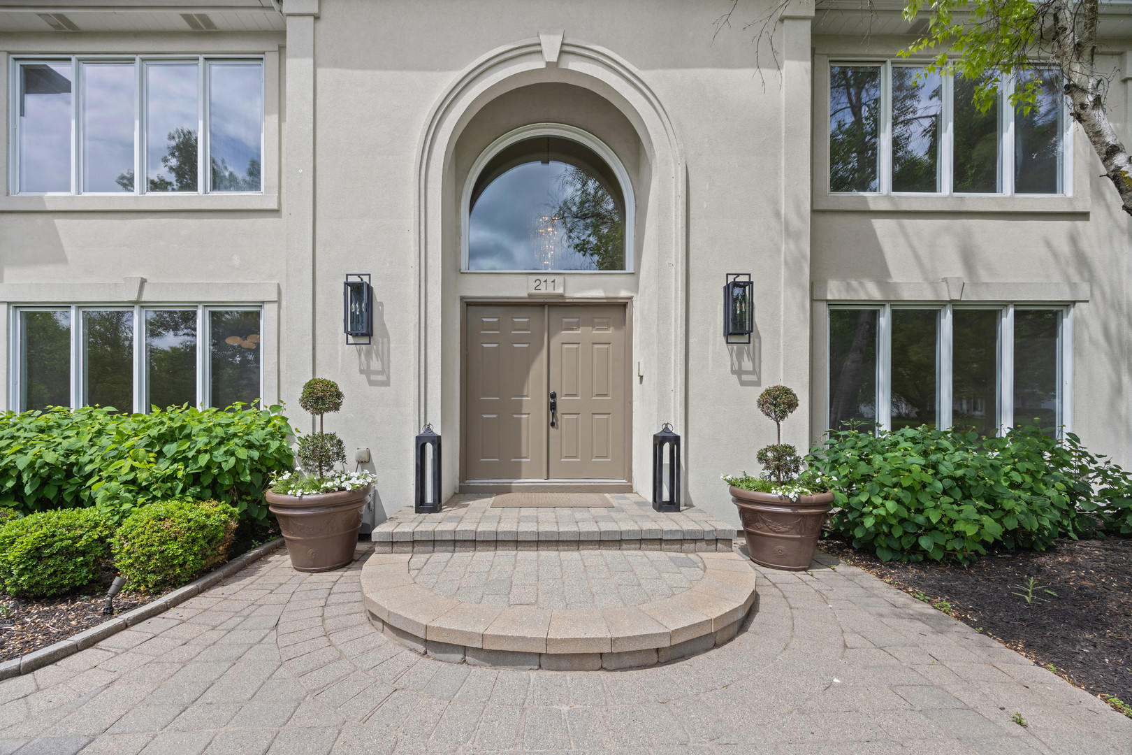 211 Millcreek Lane Naperville IL 60540