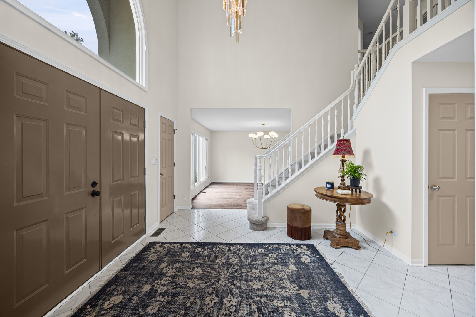 211 Millcreek Lane Naperville IL 60540