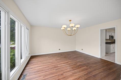 211 Millcreek Lane Naperville IL 60540