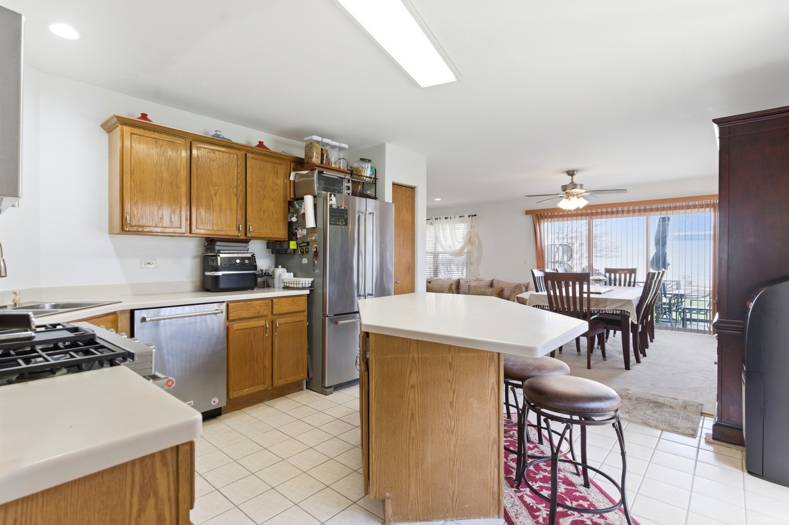 3138 Reflection Drive Naperville IL 60564