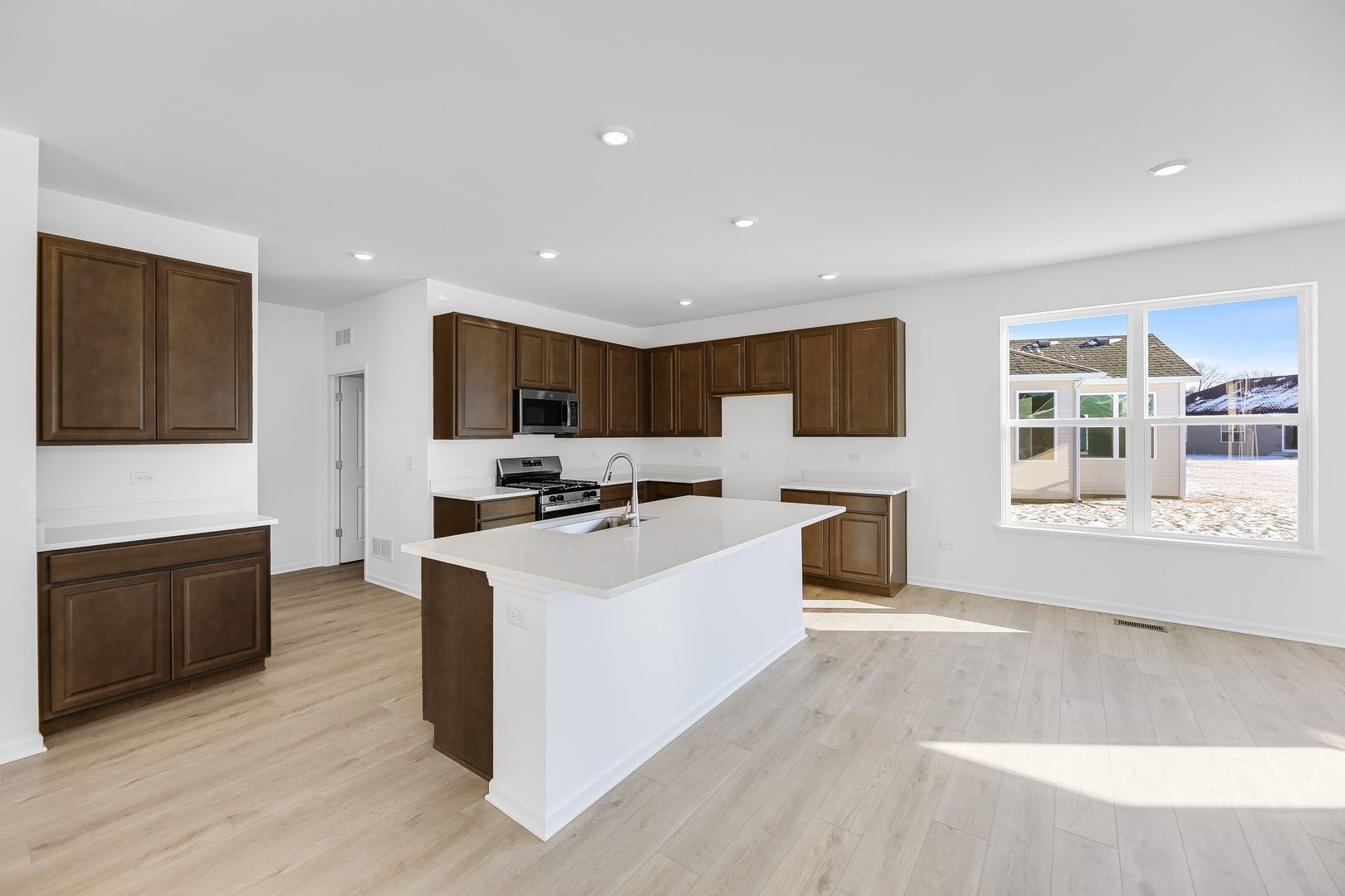 393 South Constitution Drive Aurora IL 60506