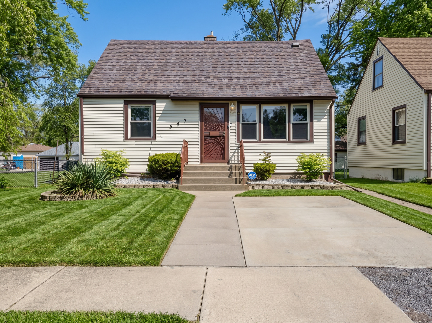 547 East 148th Place Harvey IL 60426