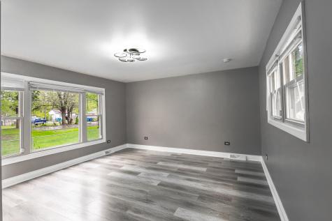 547 East 148th Place Harvey IL 60426